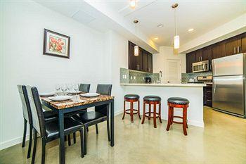 C. Allen Suites Los Angeles