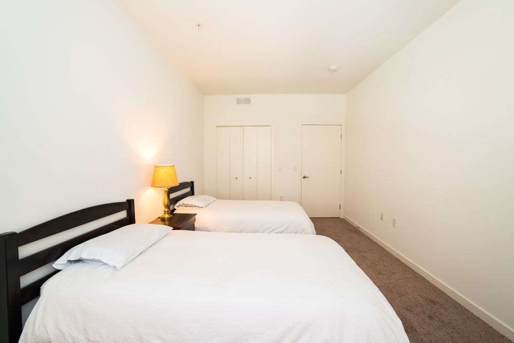 C. Allen Suites 3*