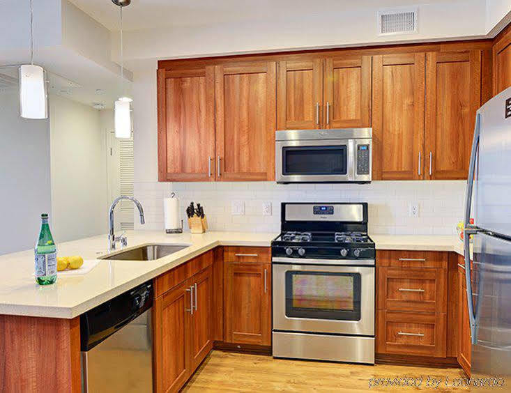 C. Allen Suites Hotel 3*