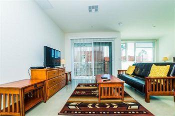 C. Allen Suites Los Angeles