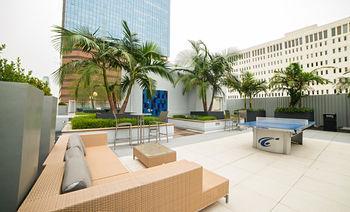 Hotel C. Allen Suites